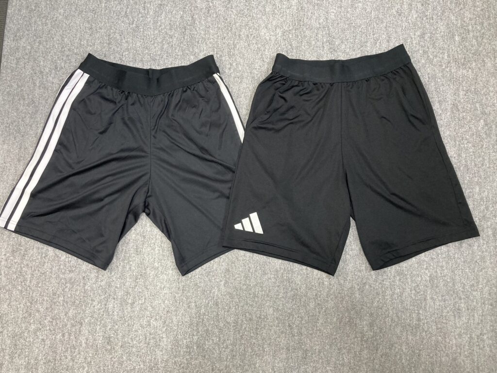 左2026モデル・右2024モデルパンツの写真