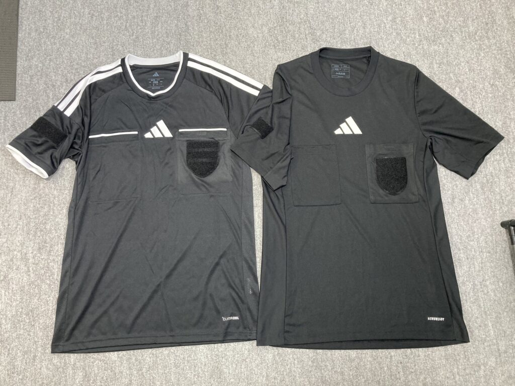 左2026モデル・右2024モデルシャツの写真