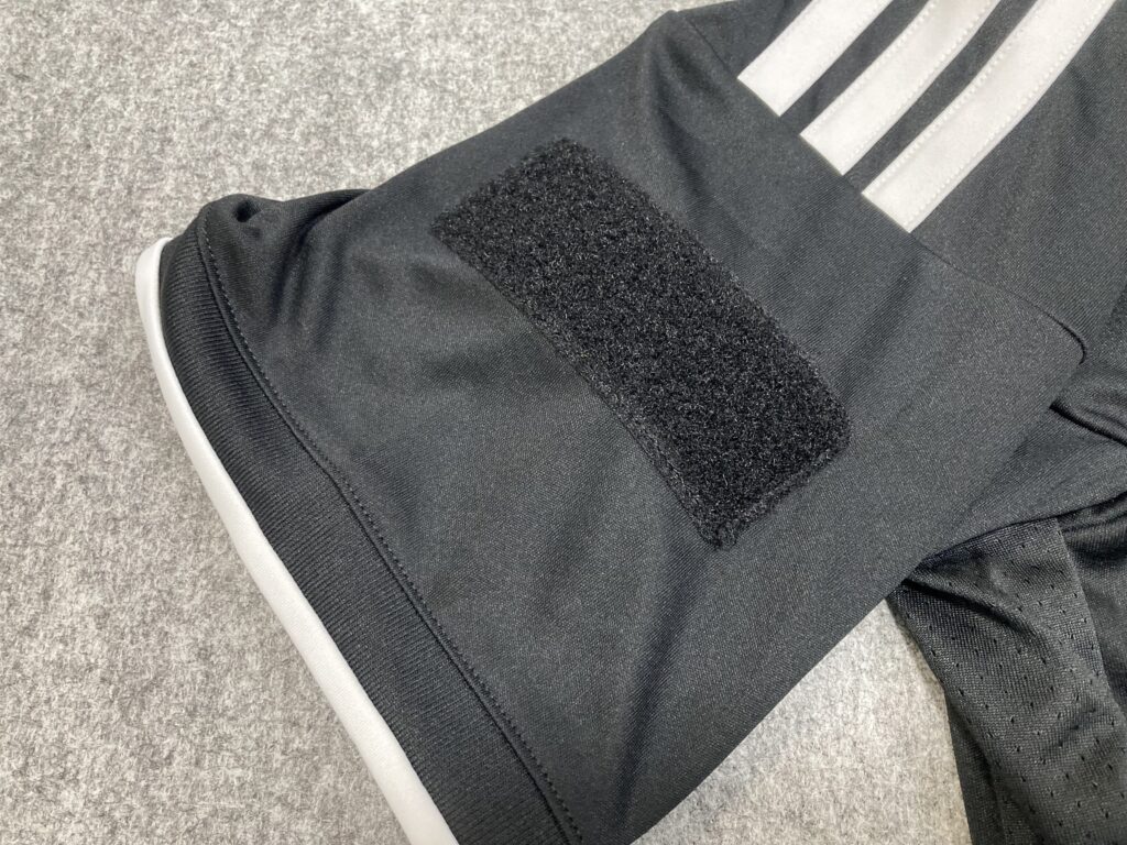 2026モデル左袖のベルクロ写真